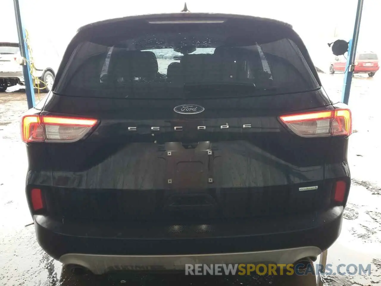 6 Photograph of a damaged car 1FMCU0F6XLUB78388 FORD ESCAPE 2020