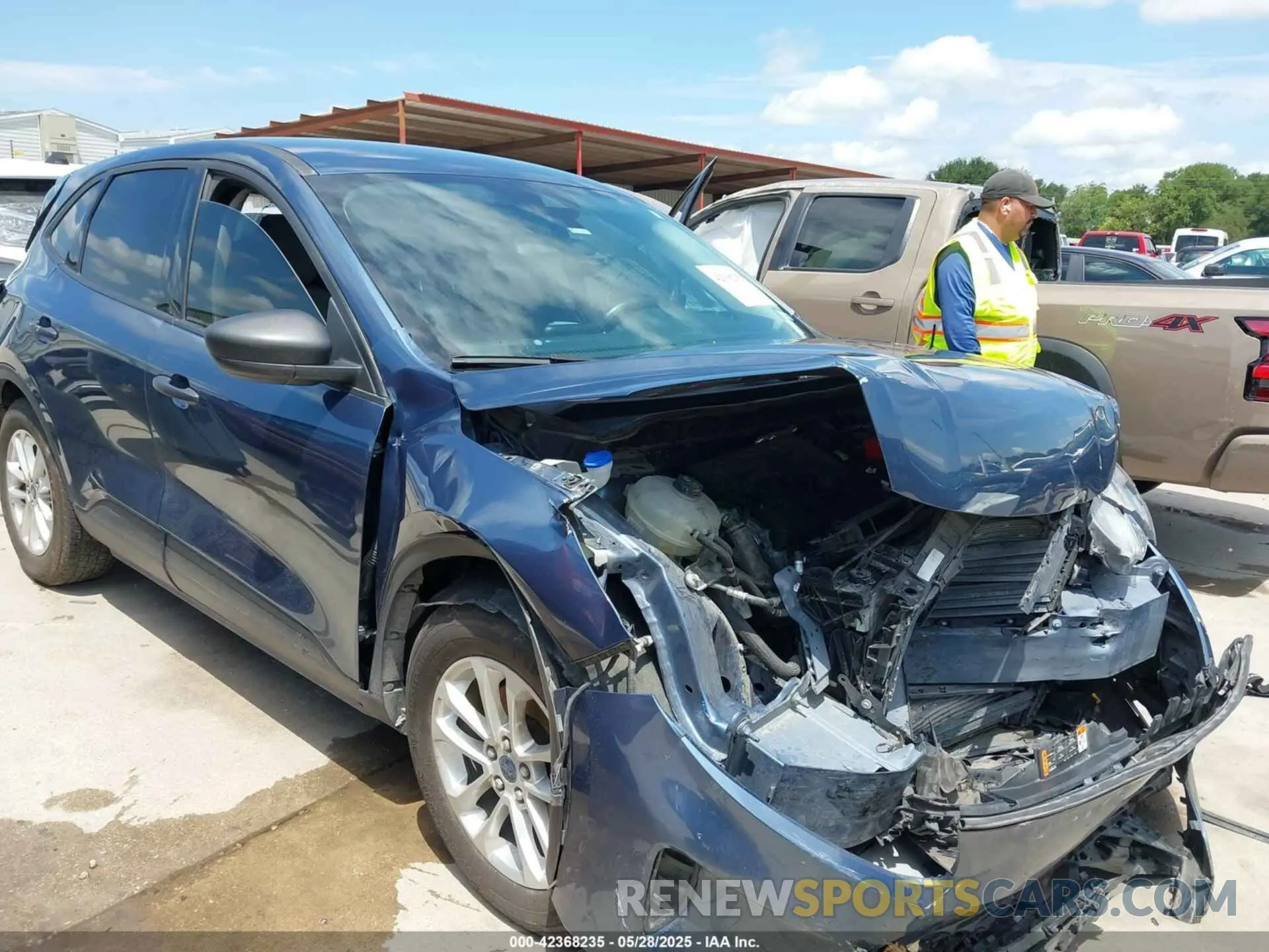 1 Photograph of a damaged car 1FMCU0F6XLUB91352 FORD ESCAPE 2020