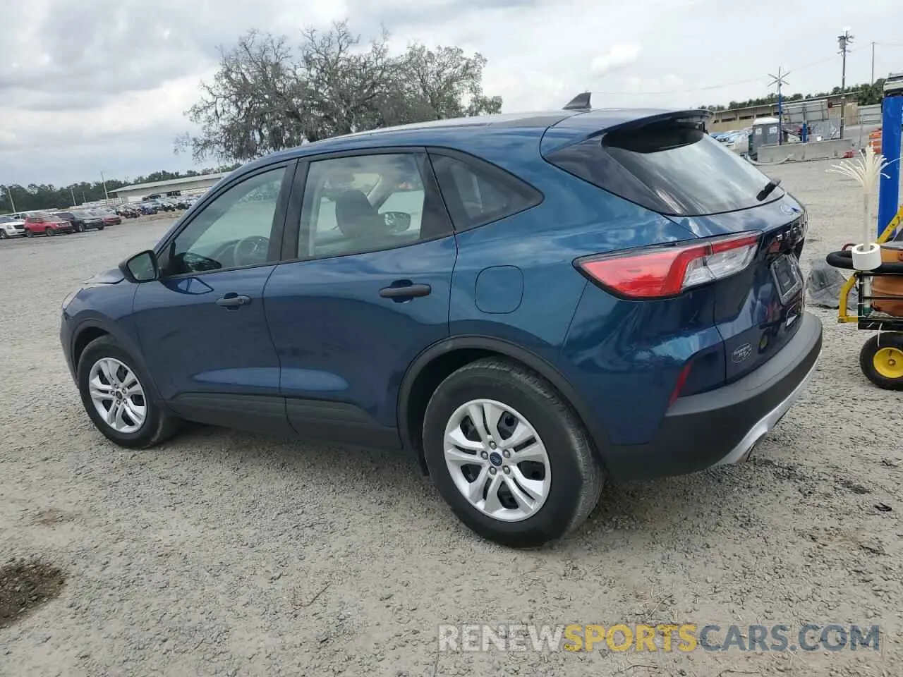 2 Photograph of a damaged car 1FMCU0F6XLUC77504 FORD ESCAPE 2020