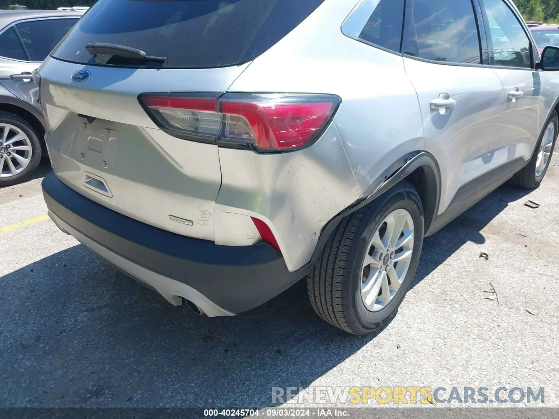 6 Photograph of a damaged car 1FMCU0G60LUA12279 FORD ESCAPE 2020