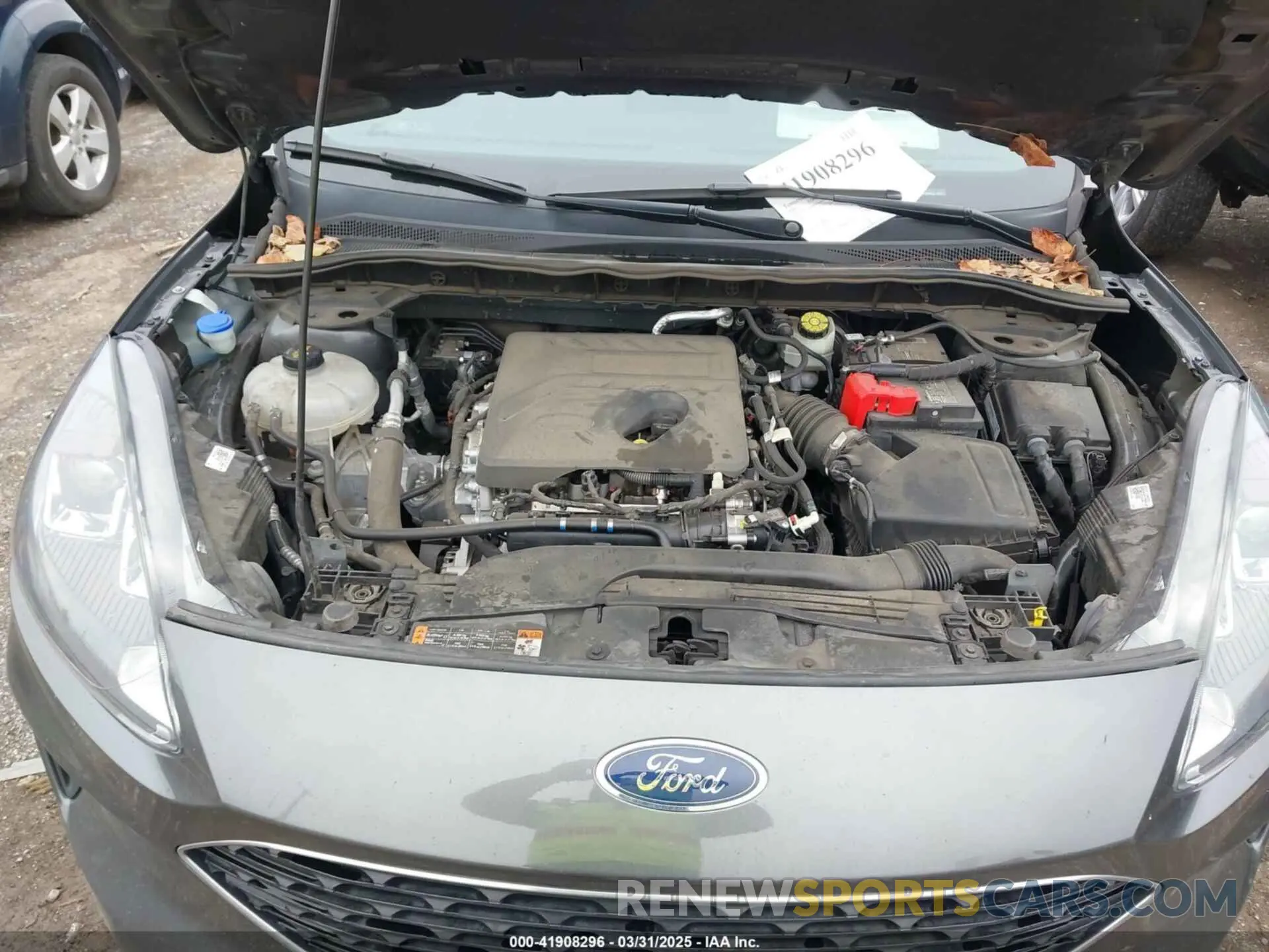10 Photograph of a damaged car 1FMCU0G60LUA68318 FORD ESCAPE 2020