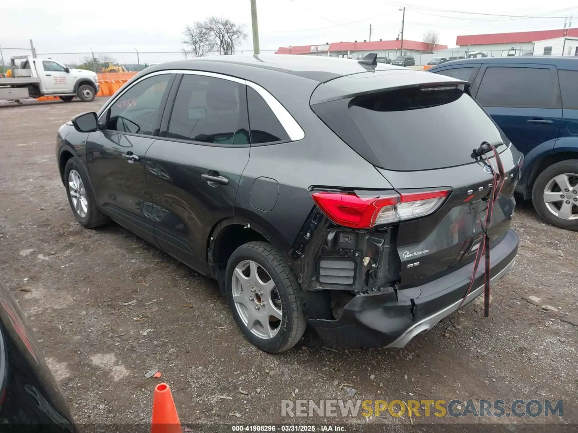 3 Photograph of a damaged car 1FMCU0G60LUA68318 FORD ESCAPE 2020