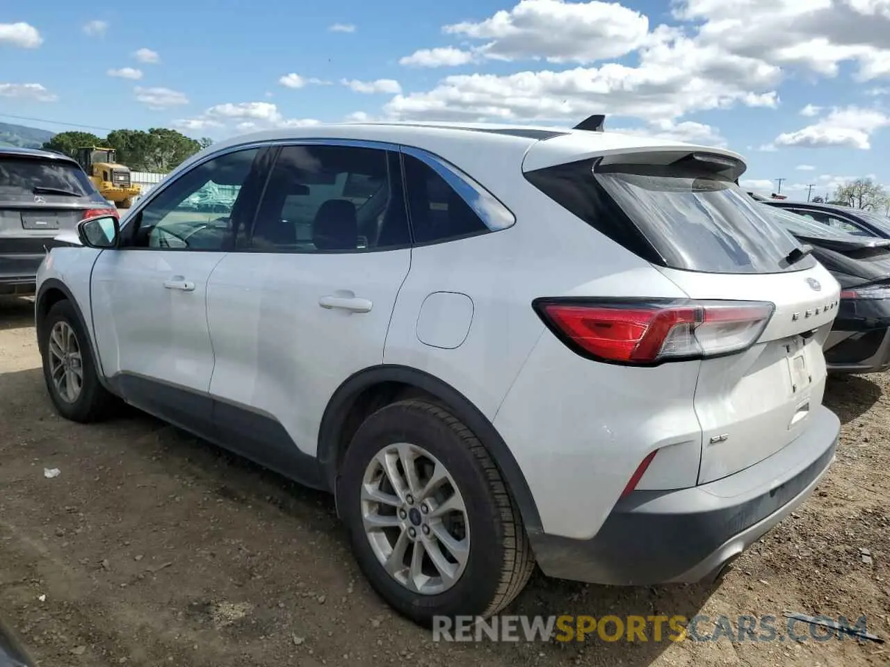2 Photograph of a damaged car 1FMCU0G60LUB44118 FORD ESCAPE 2020