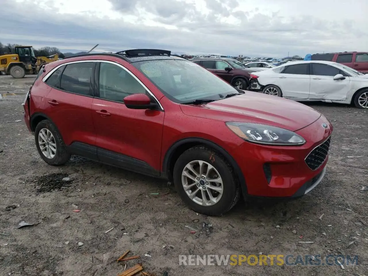 4 Photograph of a damaged car 1FMCU0G60LUB56298 FORD ESCAPE 2020