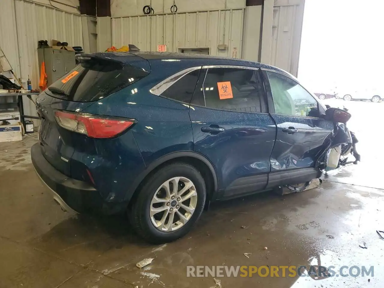 3 Photograph of a damaged car 1FMCU0G60LUB92699 FORD ESCAPE 2020