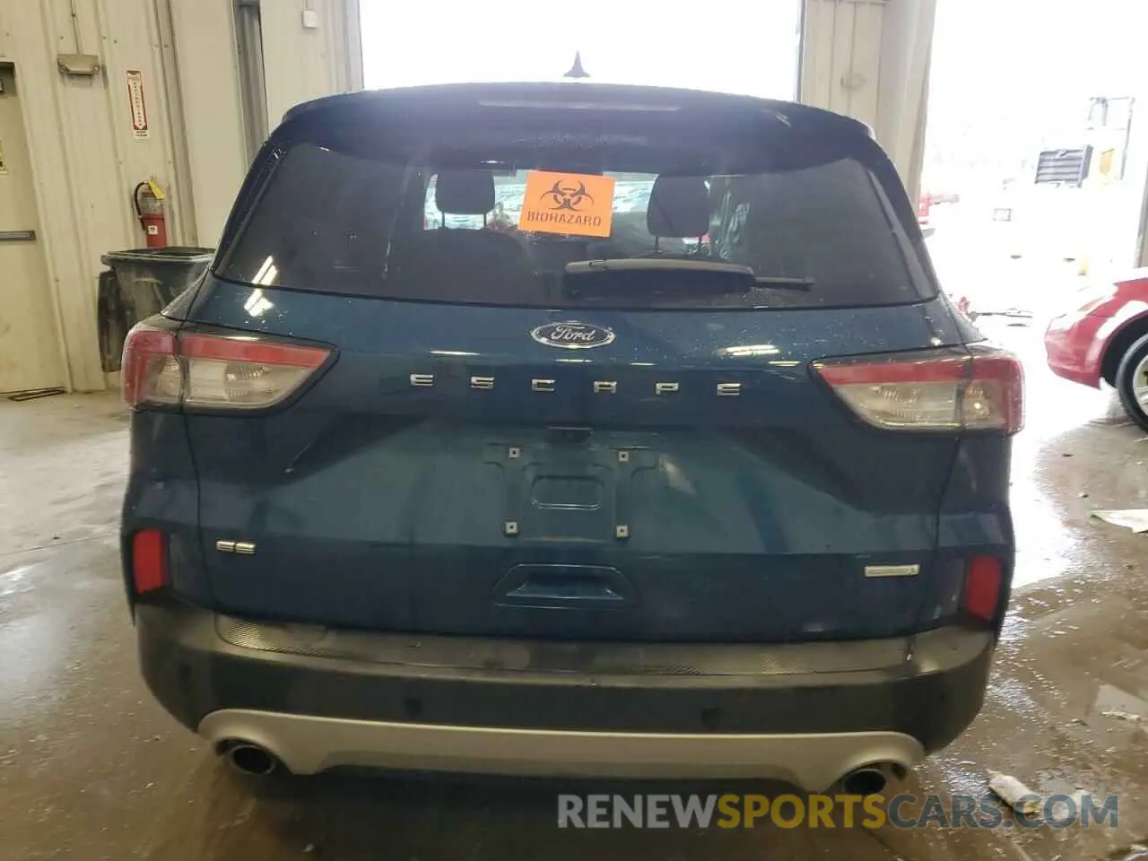 6 Photograph of a damaged car 1FMCU0G60LUB92699 FORD ESCAPE 2020