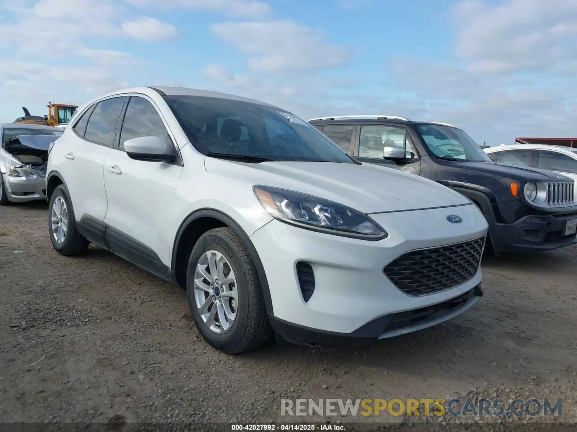 1 Photograph of a damaged car 1FMCU0G60LUC06956 FORD ESCAPE 2020