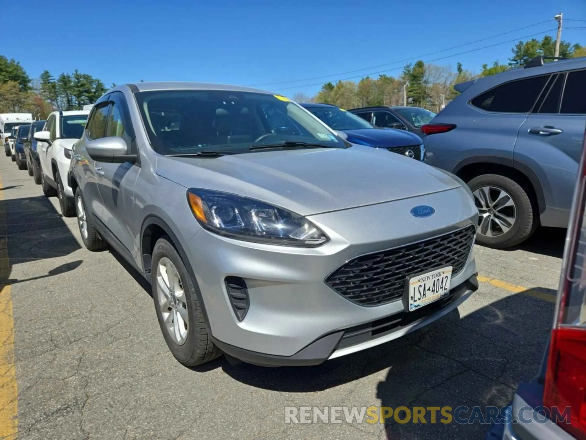 5 Photograph of a damaged car 1FMCU0G61LUA12257 FORD ESCAPE 2020