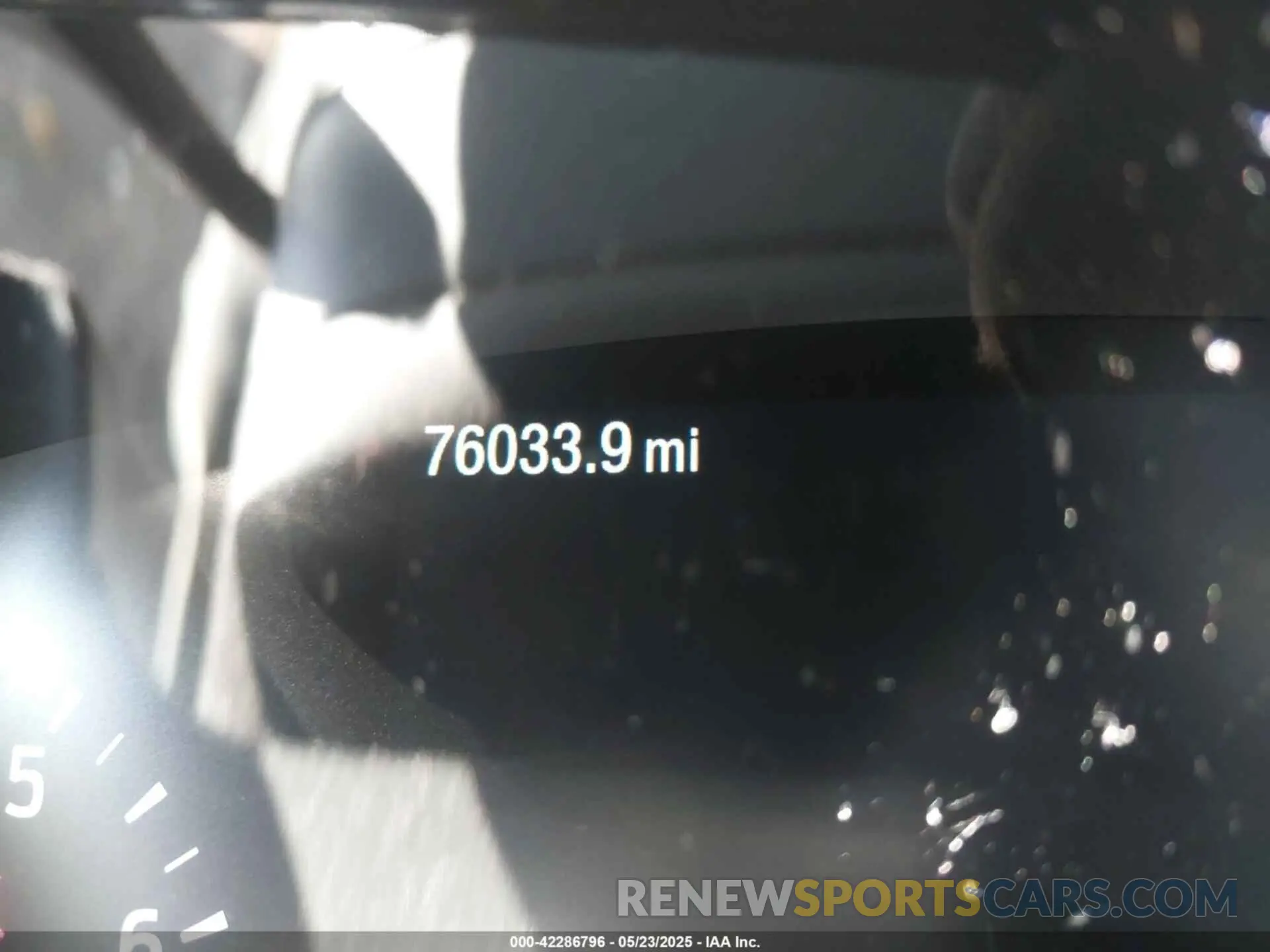 16 Photograph of a damaged car 1FMCU0G61LUA29107 FORD ESCAPE 2020