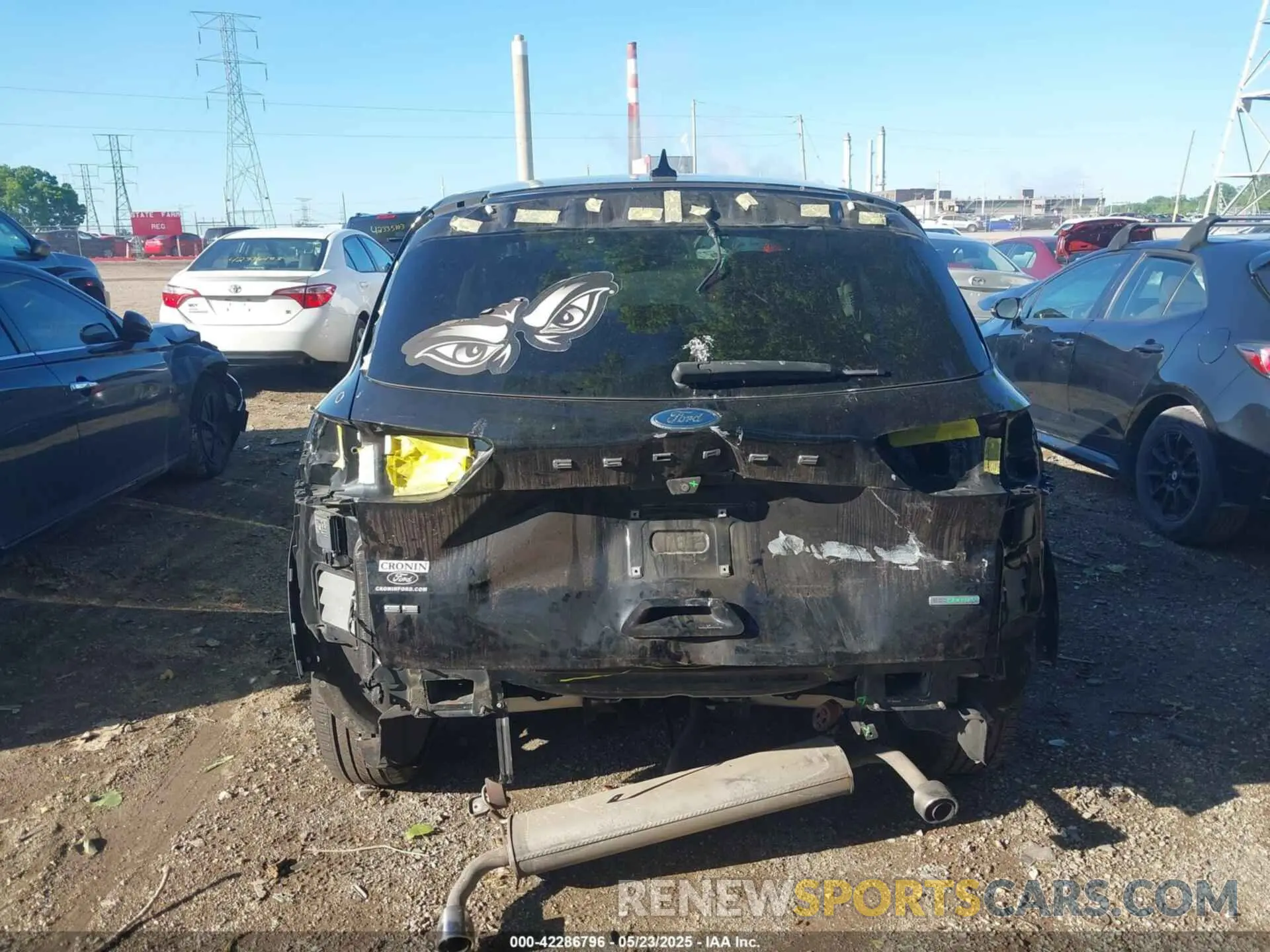 17 Photograph of a damaged car 1FMCU0G61LUA29107 FORD ESCAPE 2020