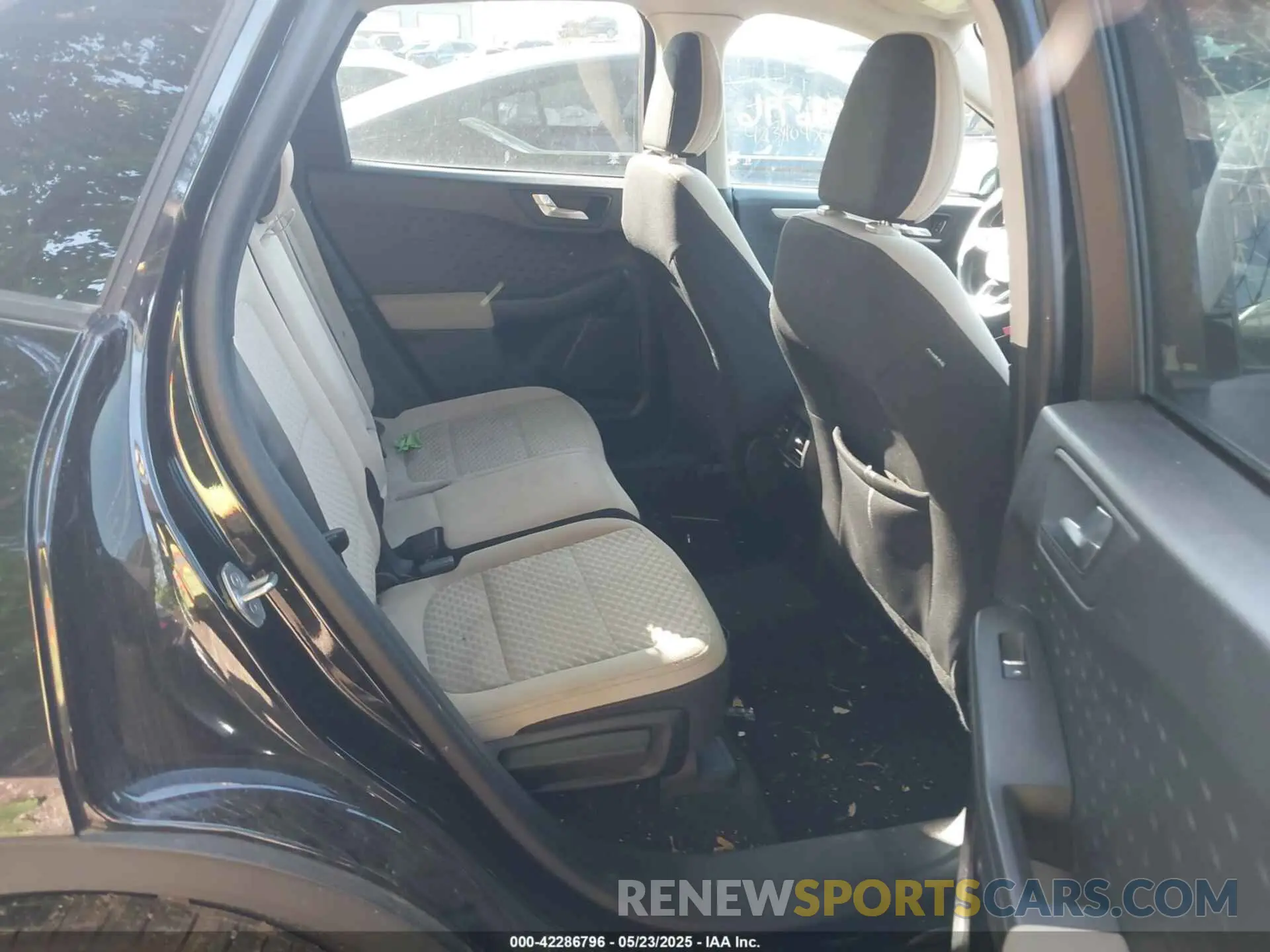 8 Photograph of a damaged car 1FMCU0G61LUA29107 FORD ESCAPE 2020