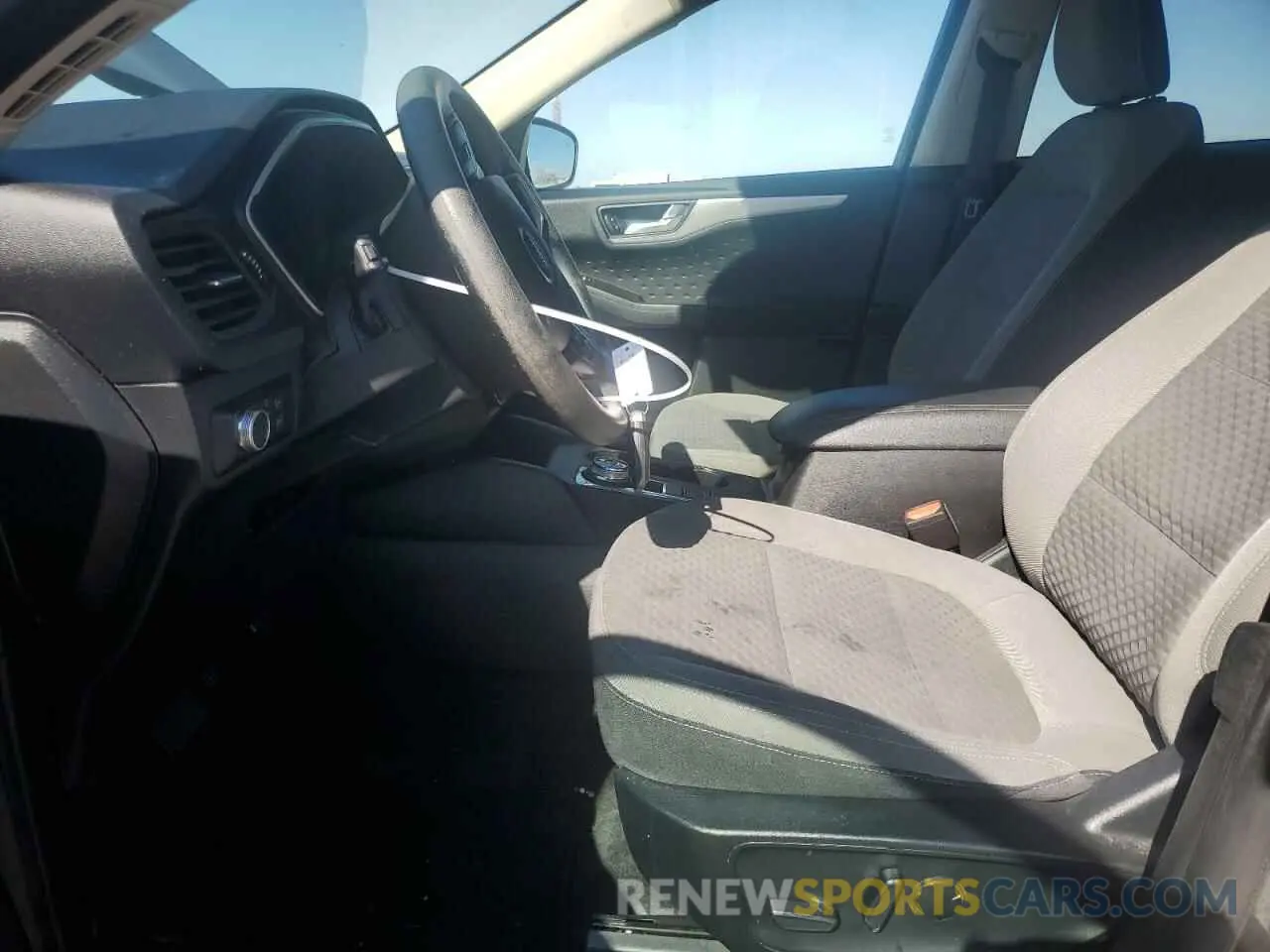 7 Photograph of a damaged car 1FMCU0G61LUA78887 FORD ESCAPE 2020