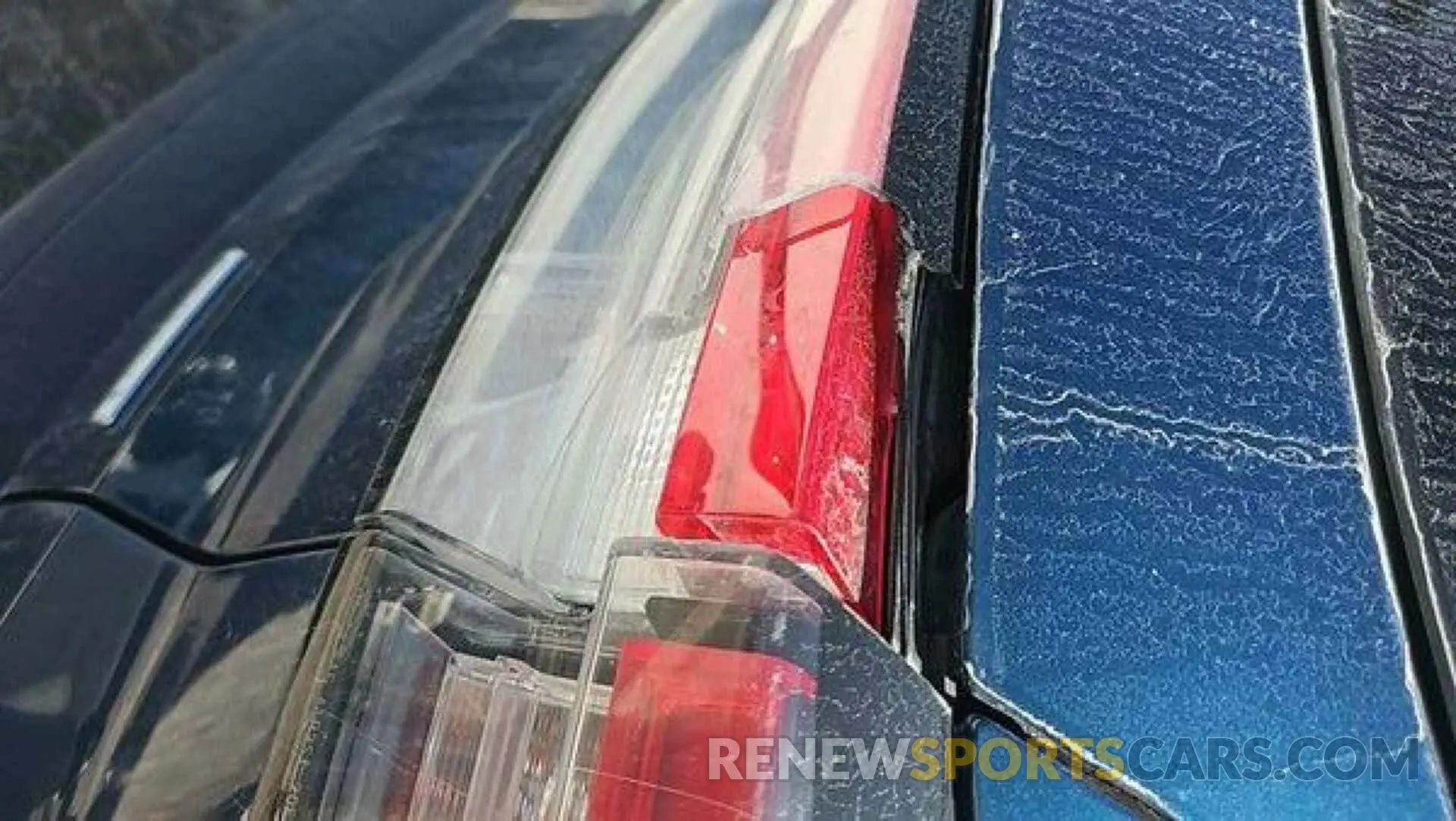 11 Photograph of a damaged car 1FMCU0G61LUB19082 FORD ESCAPE 2020