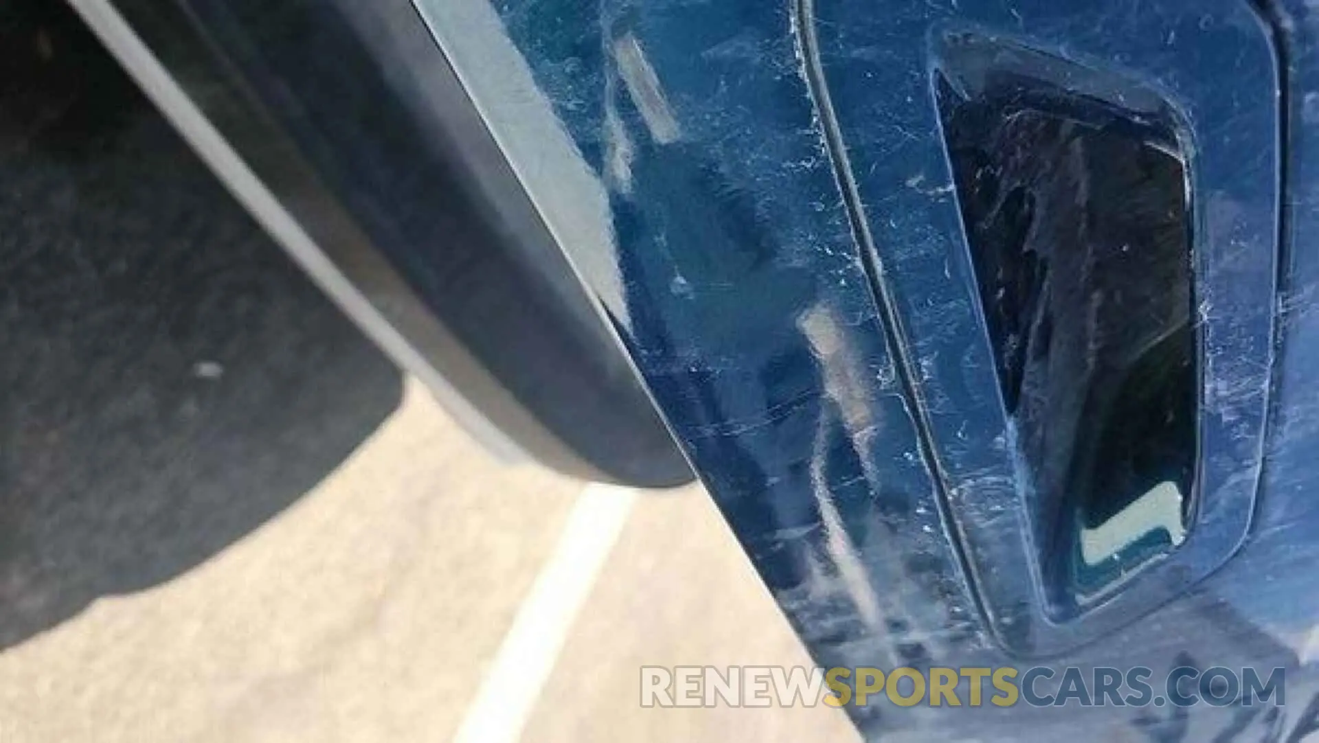 23 Photograph of a damaged car 1FMCU0G61LUB19082 FORD ESCAPE 2020