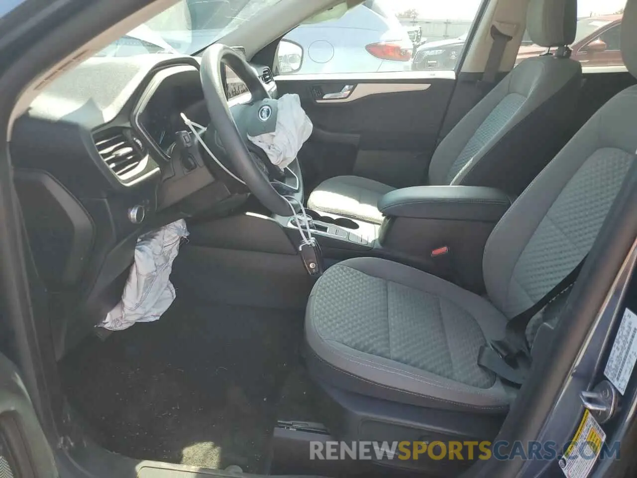 7 Photograph of a damaged car 1FMCU0G61LUB41437 FORD ESCAPE 2020