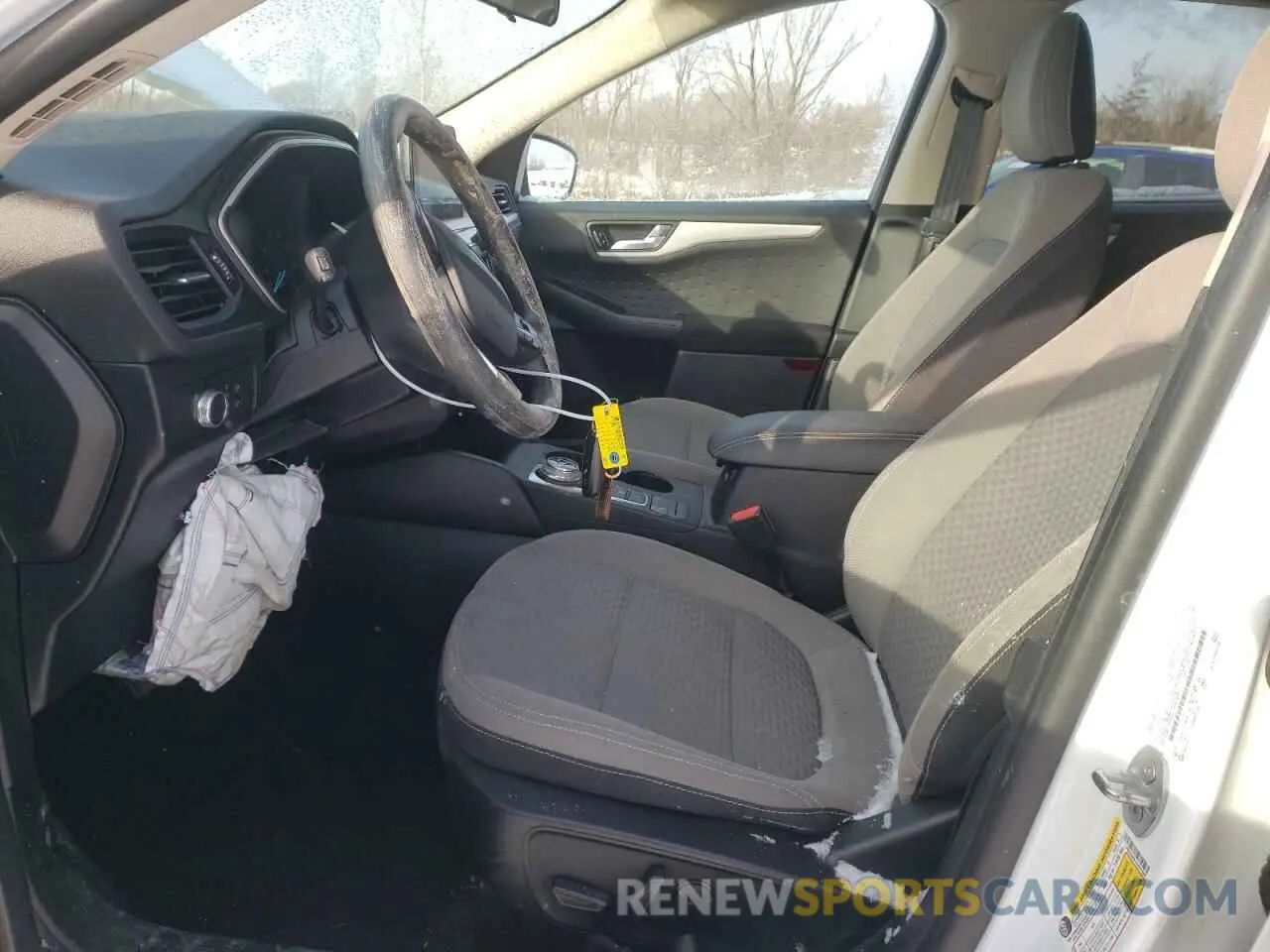 7 Photograph of a damaged car 1FMCU0G61LUB47948 FORD ESCAPE 2020