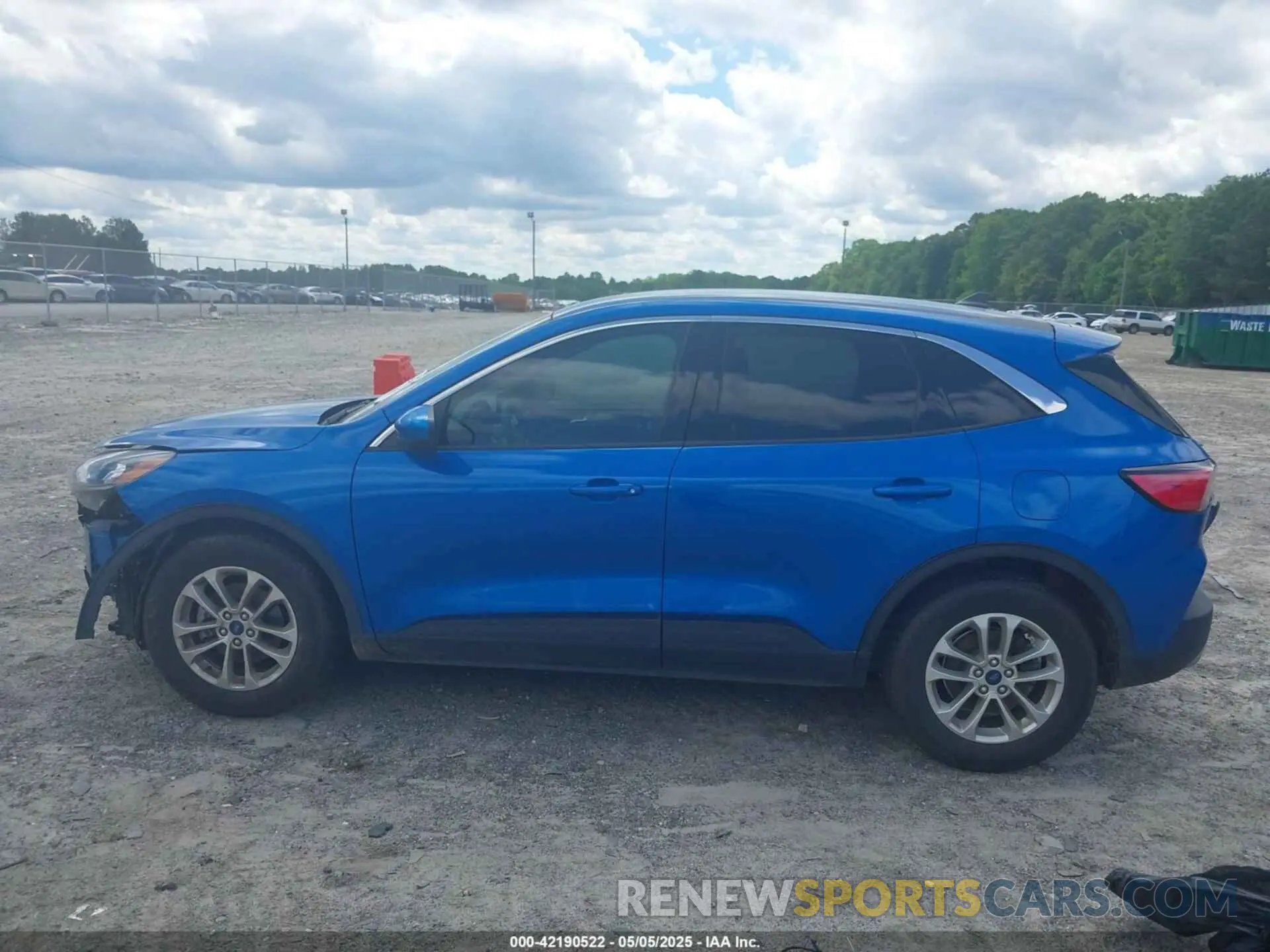 15 Photograph of a damaged car 1FMCU0G61LUB55743 FORD ESCAPE 2020