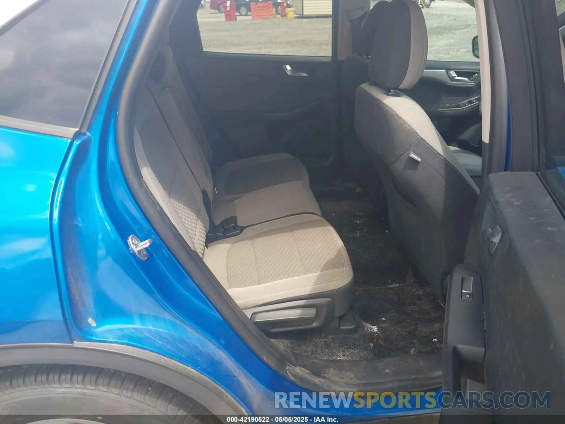 8 Photograph of a damaged car 1FMCU0G61LUB55743 FORD ESCAPE 2020