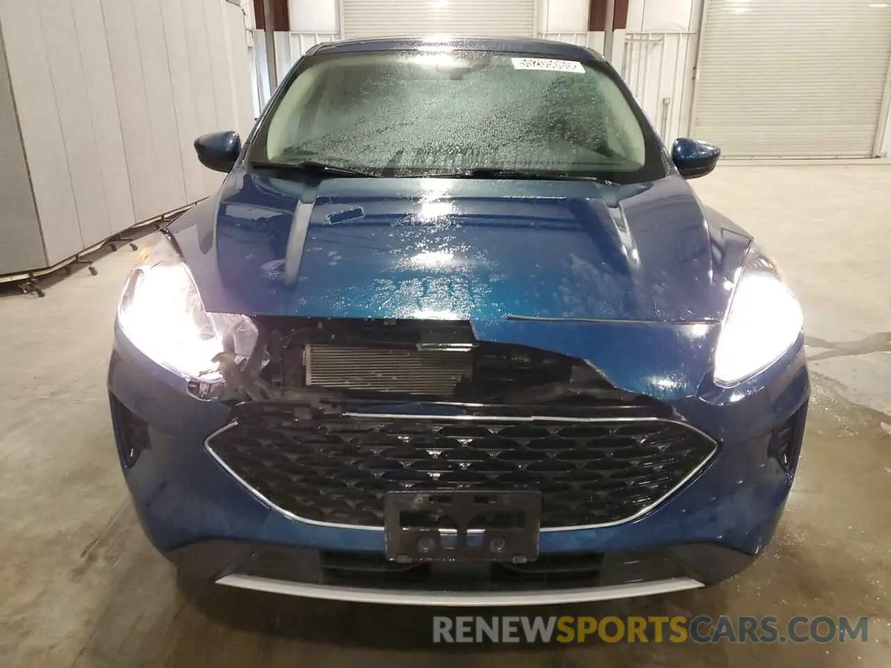 5 Photograph of a damaged car 1FMCU0G61LUB84160 FORD ESCAPE 2020