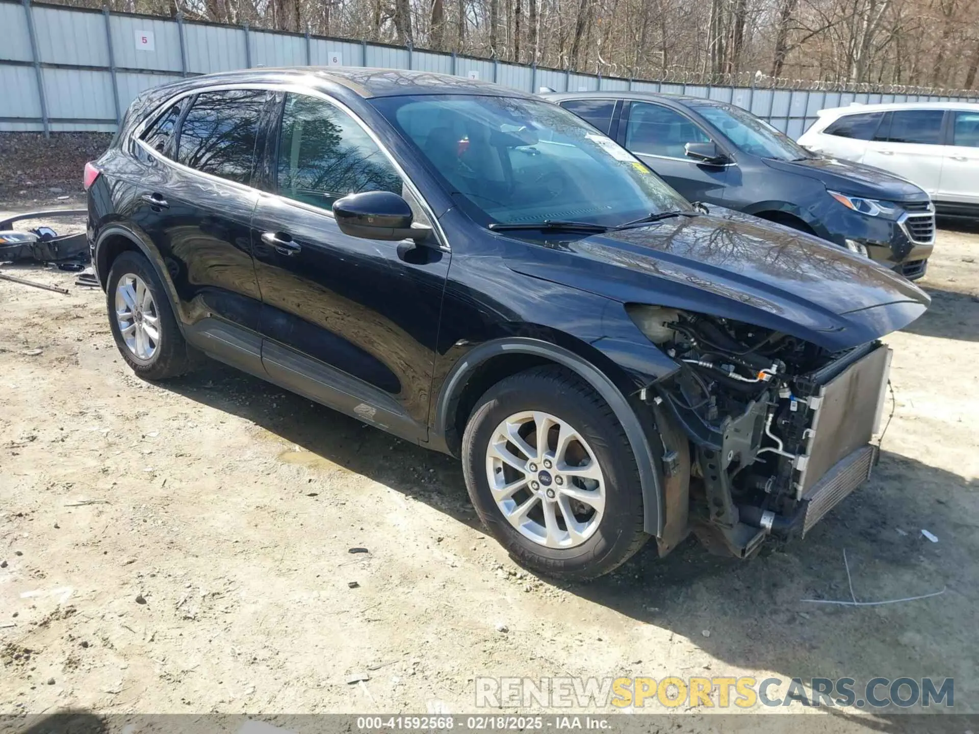 1 Photograph of a damaged car 1FMCU0G61LUC20929 FORD ESCAPE 2020