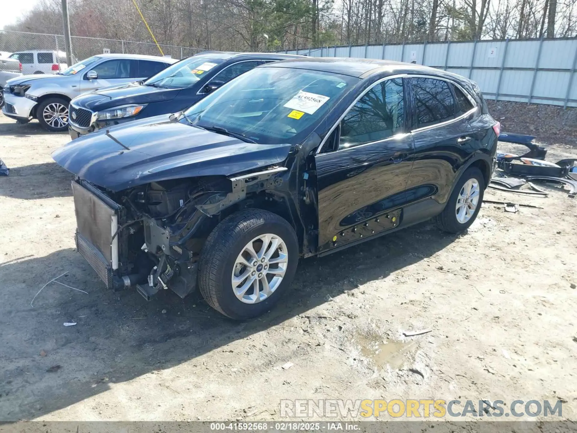 2 Photograph of a damaged car 1FMCU0G61LUC20929 FORD ESCAPE 2020