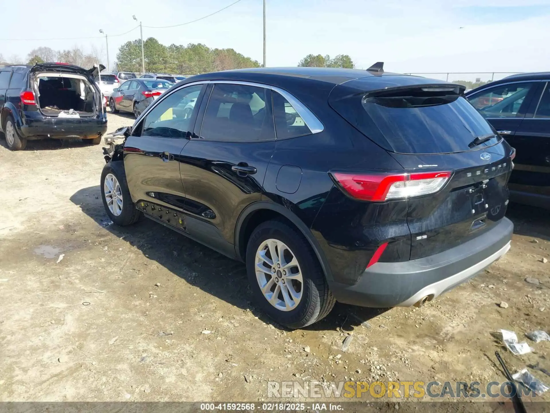 3 Photograph of a damaged car 1FMCU0G61LUC20929 FORD ESCAPE 2020