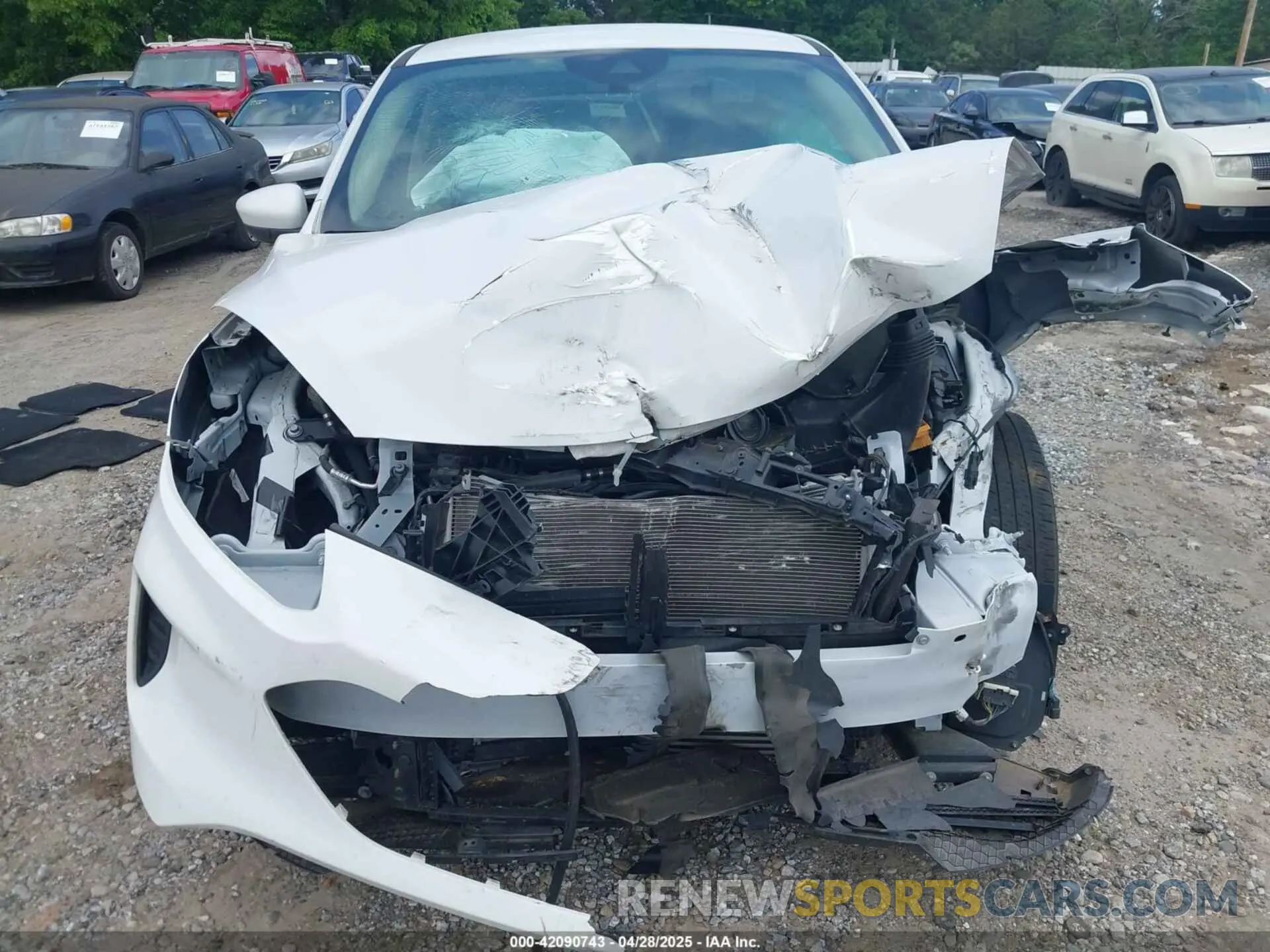 11 Photograph of a damaged car 1FMCU0G61LUC46897 FORD ESCAPE 2020