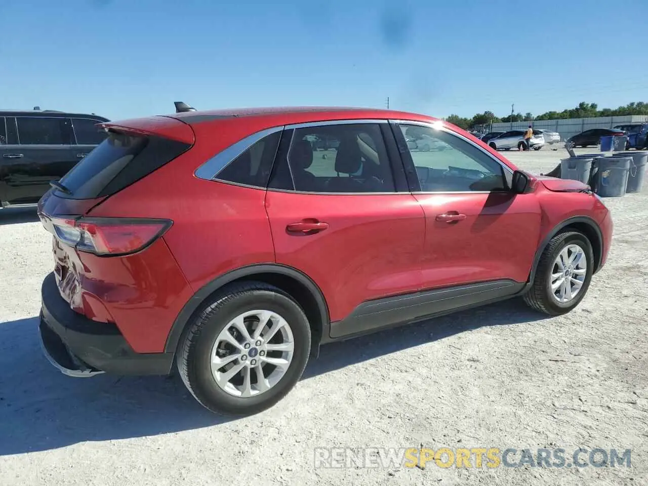 3 Photograph of a damaged car 1FMCU0G62LUB55945 FORD ESCAPE 2020