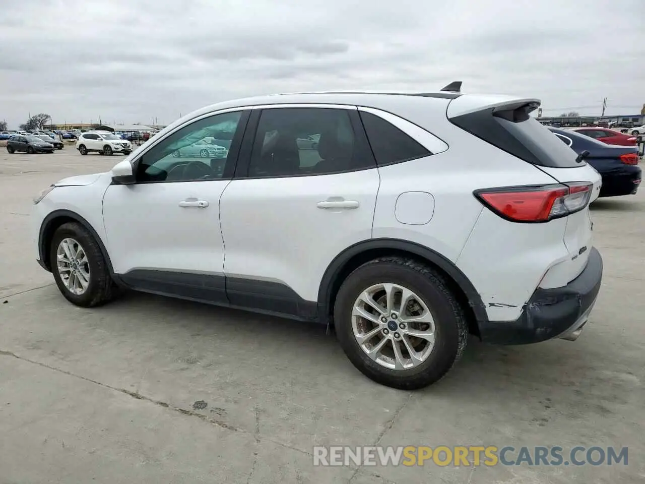 2 Photograph of a damaged car 1FMCU0G62LUB66783 FORD ESCAPE 2020