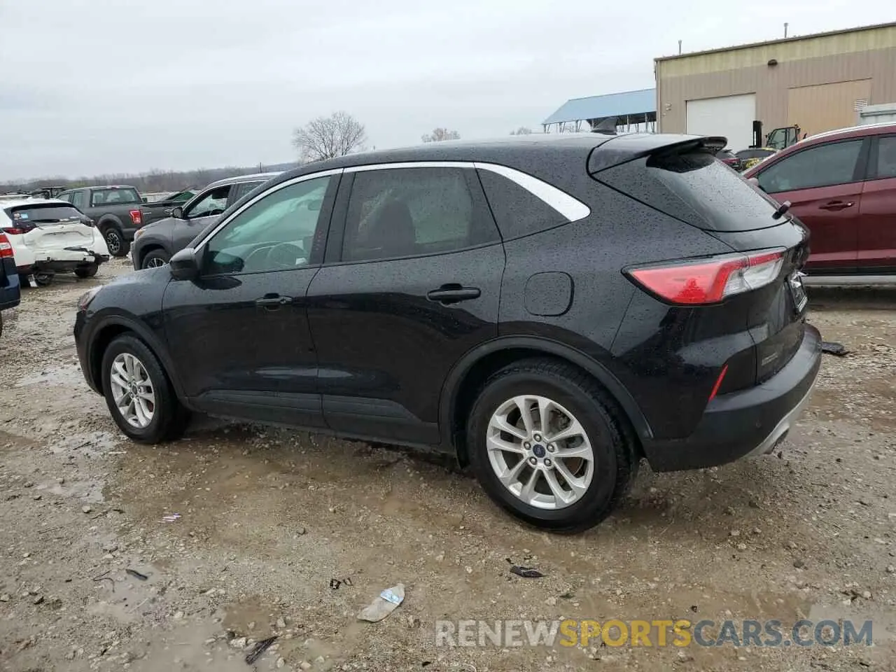 2 Photograph of a damaged car 1FMCU0G62LUB74222 FORD ESCAPE 2020