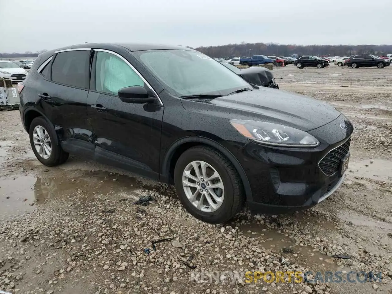 4 Photograph of a damaged car 1FMCU0G62LUB74222 FORD ESCAPE 2020