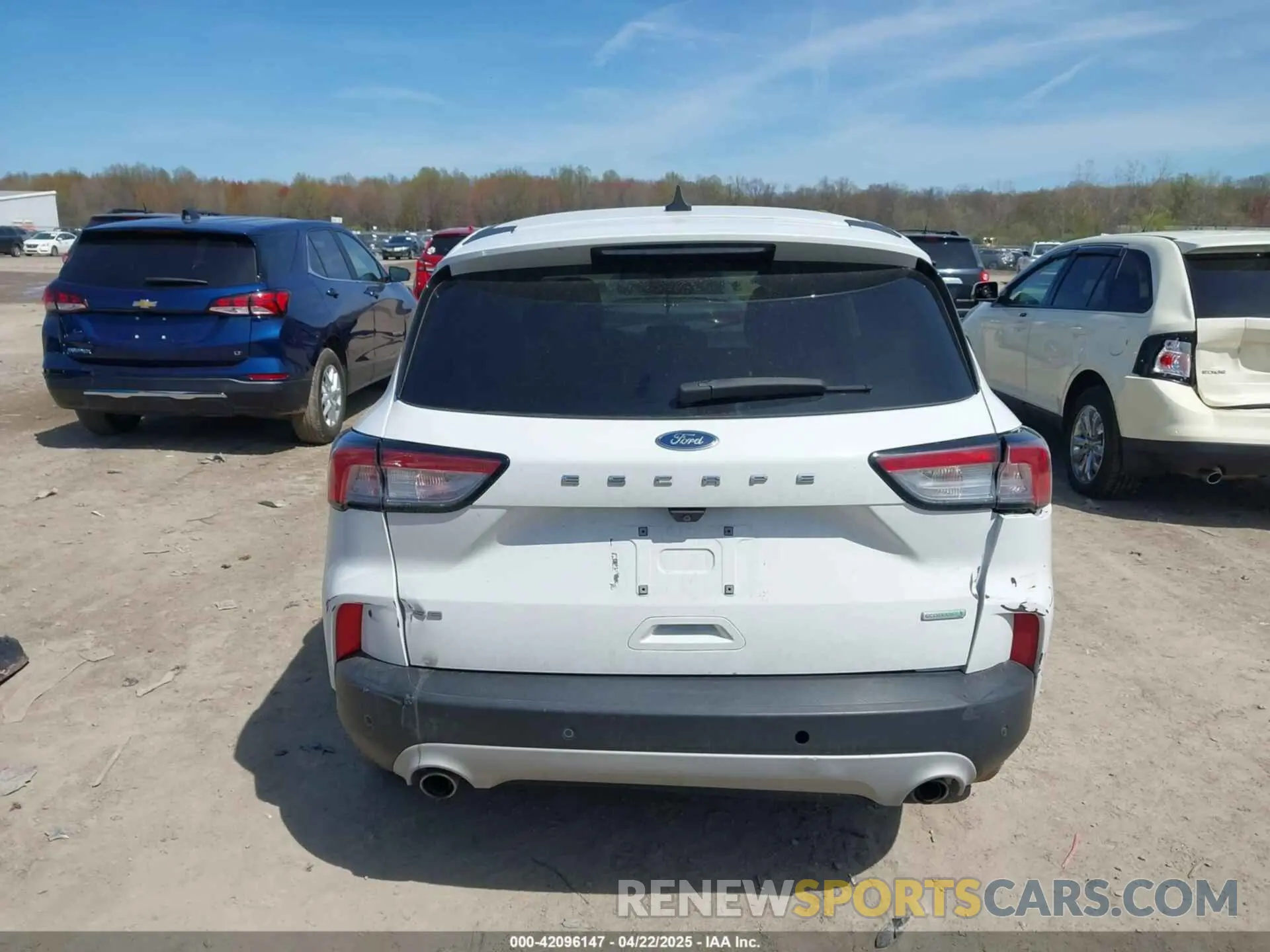 16 Photograph of a damaged car 1FMCU0G62LUB74317 FORD ESCAPE 2020