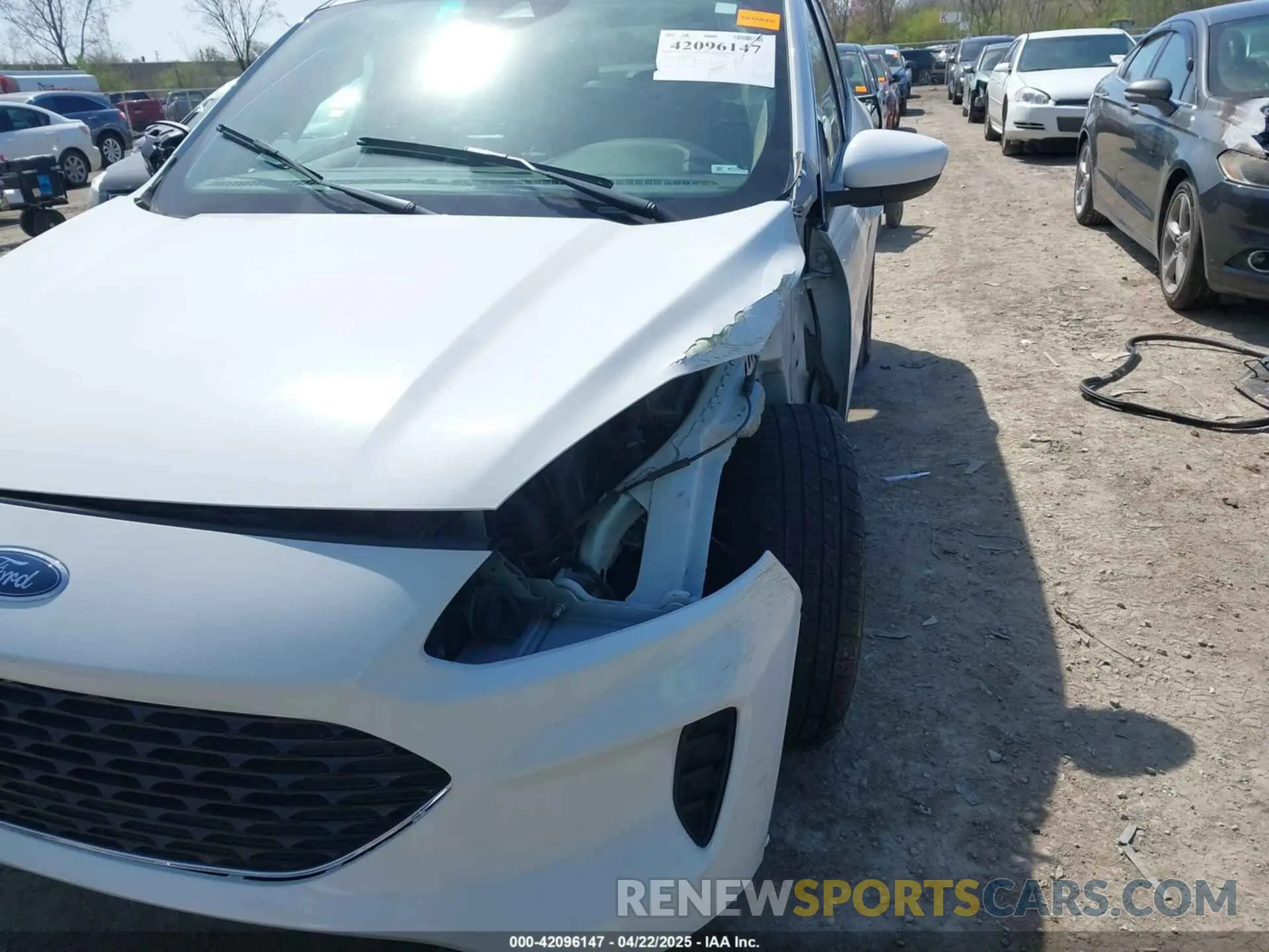 6 Photograph of a damaged car 1FMCU0G62LUB74317 FORD ESCAPE 2020
