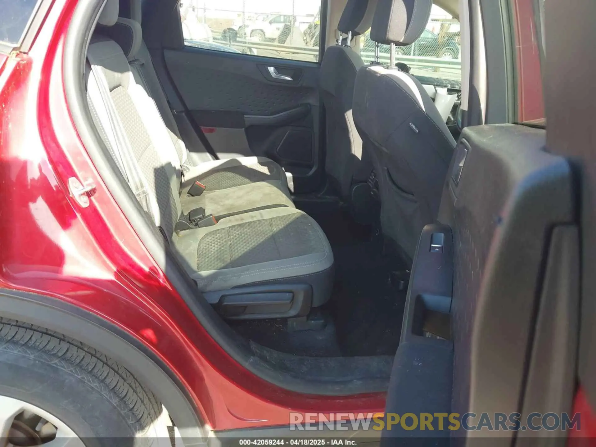 8 Photograph of a damaged car 1FMCU0G62LUB94518 FORD ESCAPE 2020