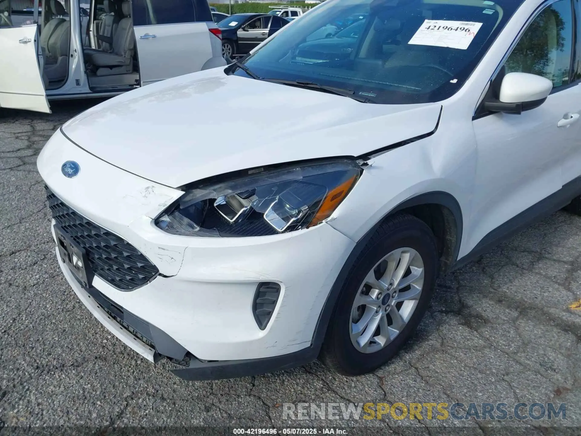 6 Photograph of a damaged car 1FMCU0G62LUC39232 FORD ESCAPE 2020