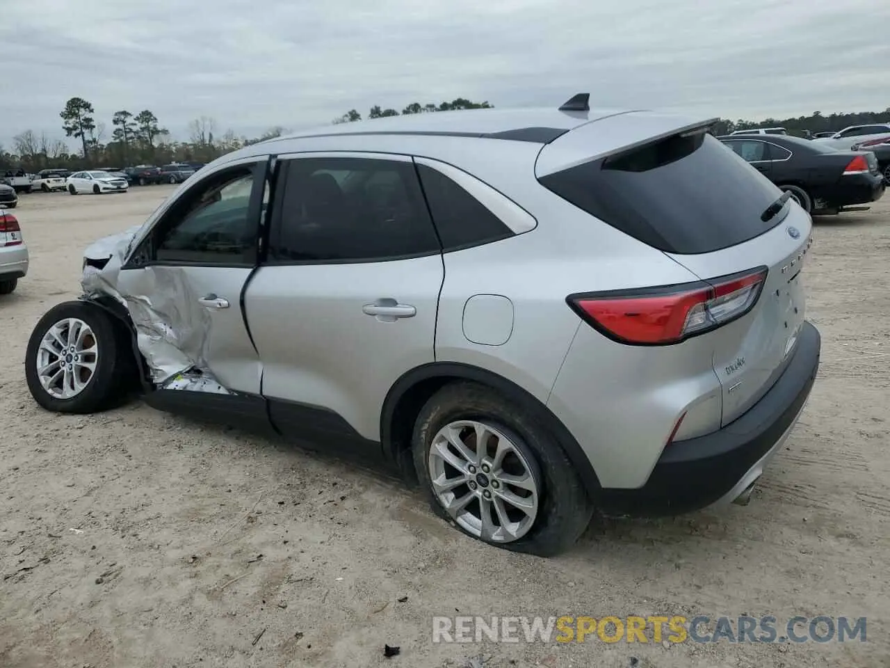2 Photograph of a damaged car 1FMCU0G62LUC76216 FORD ESCAPE 2020