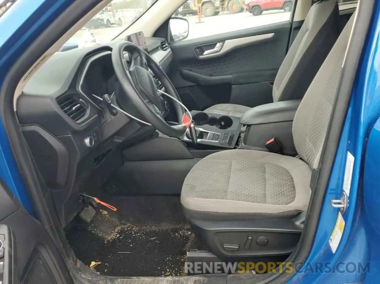 7 Photograph of a damaged car 1FMCU0G63LUA96257 FORD ESCAPE 2020