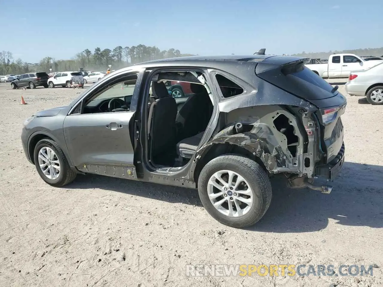 2 Photograph of a damaged car 1FMCU0G63LUB67084 FORD ESCAPE 2020