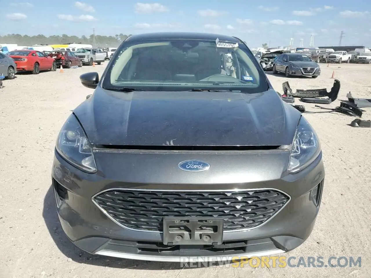 5 Photograph of a damaged car 1FMCU0G63LUB67084 FORD ESCAPE 2020