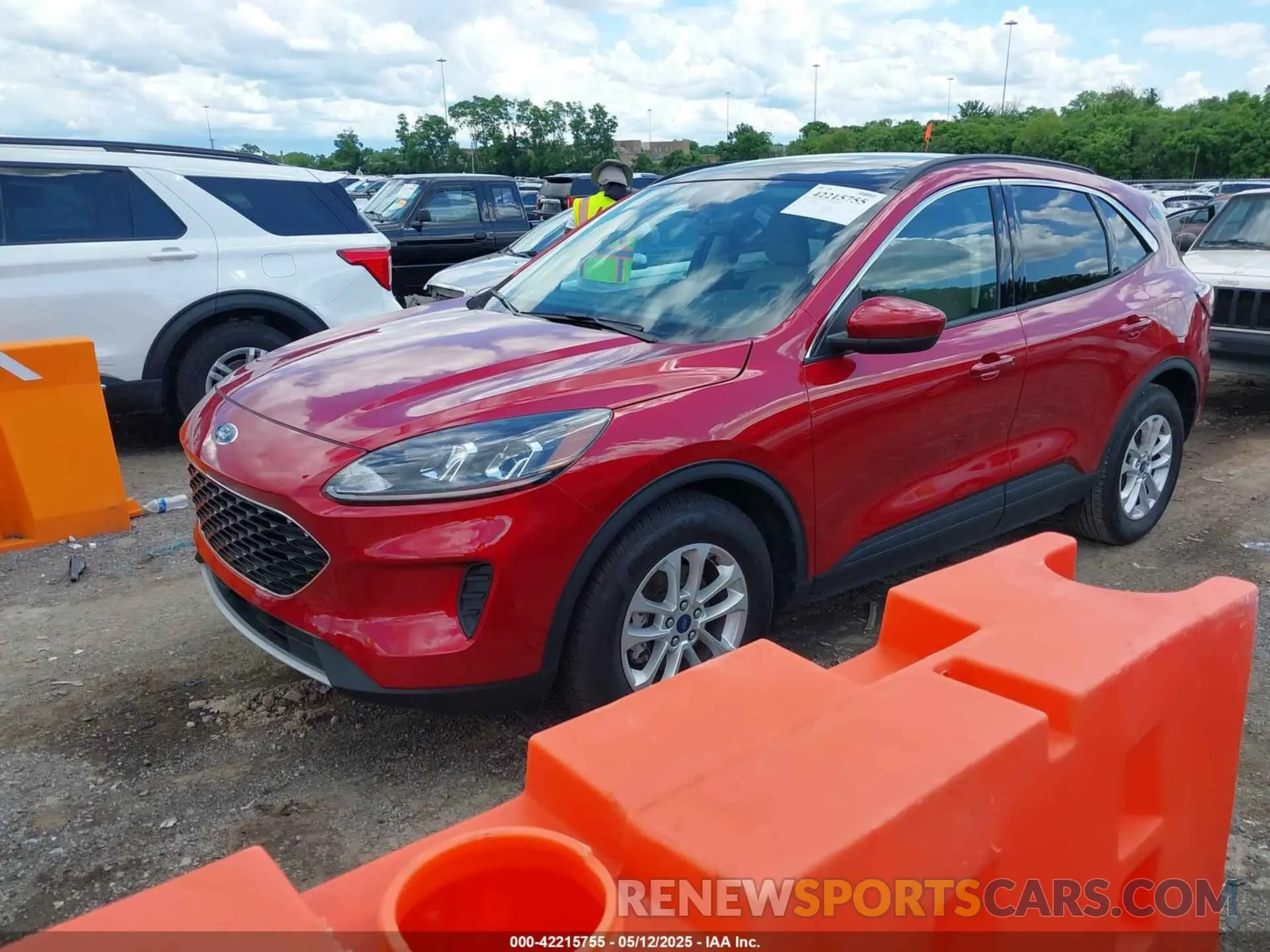 2 Photograph of a damaged car 1FMCU0G63LUC49056 FORD ESCAPE 2020