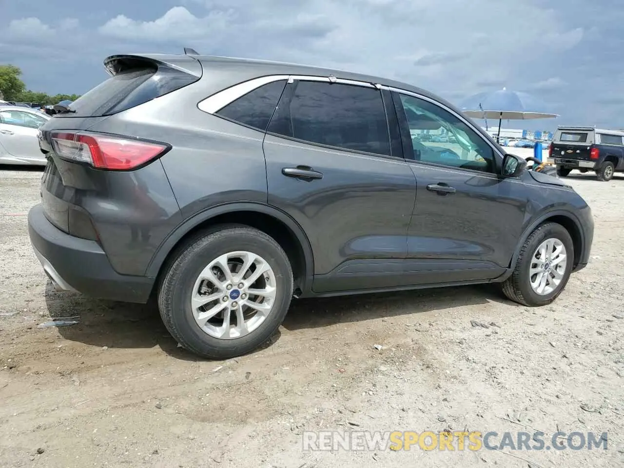 3 Photograph of a damaged car 1FMCU0G63LUC55584 FORD ESCAPE 2020