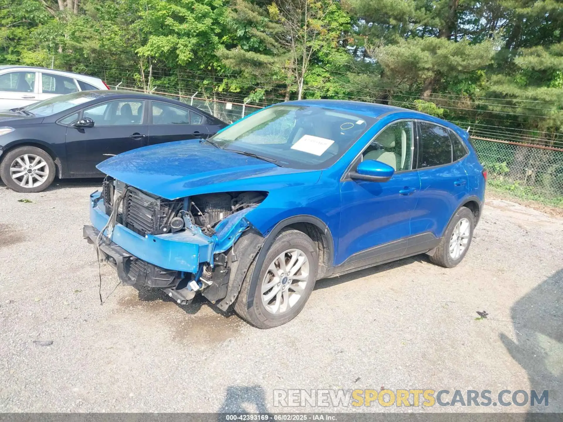 2 Photograph of a damaged car 1FMCU0G63LUC71283 FORD ESCAPE 2020