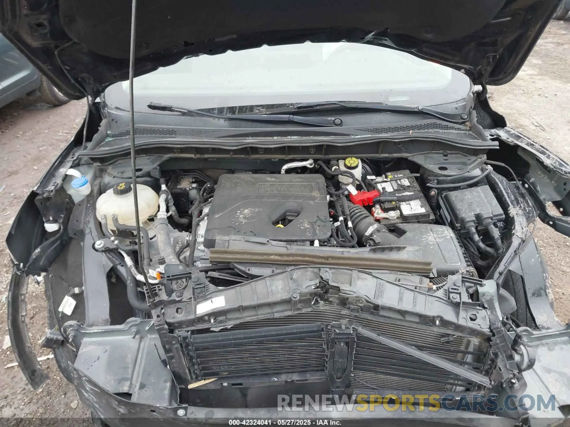 10 Photograph of a damaged car 1FMCU0G64LUA46953 FORD ESCAPE 2020