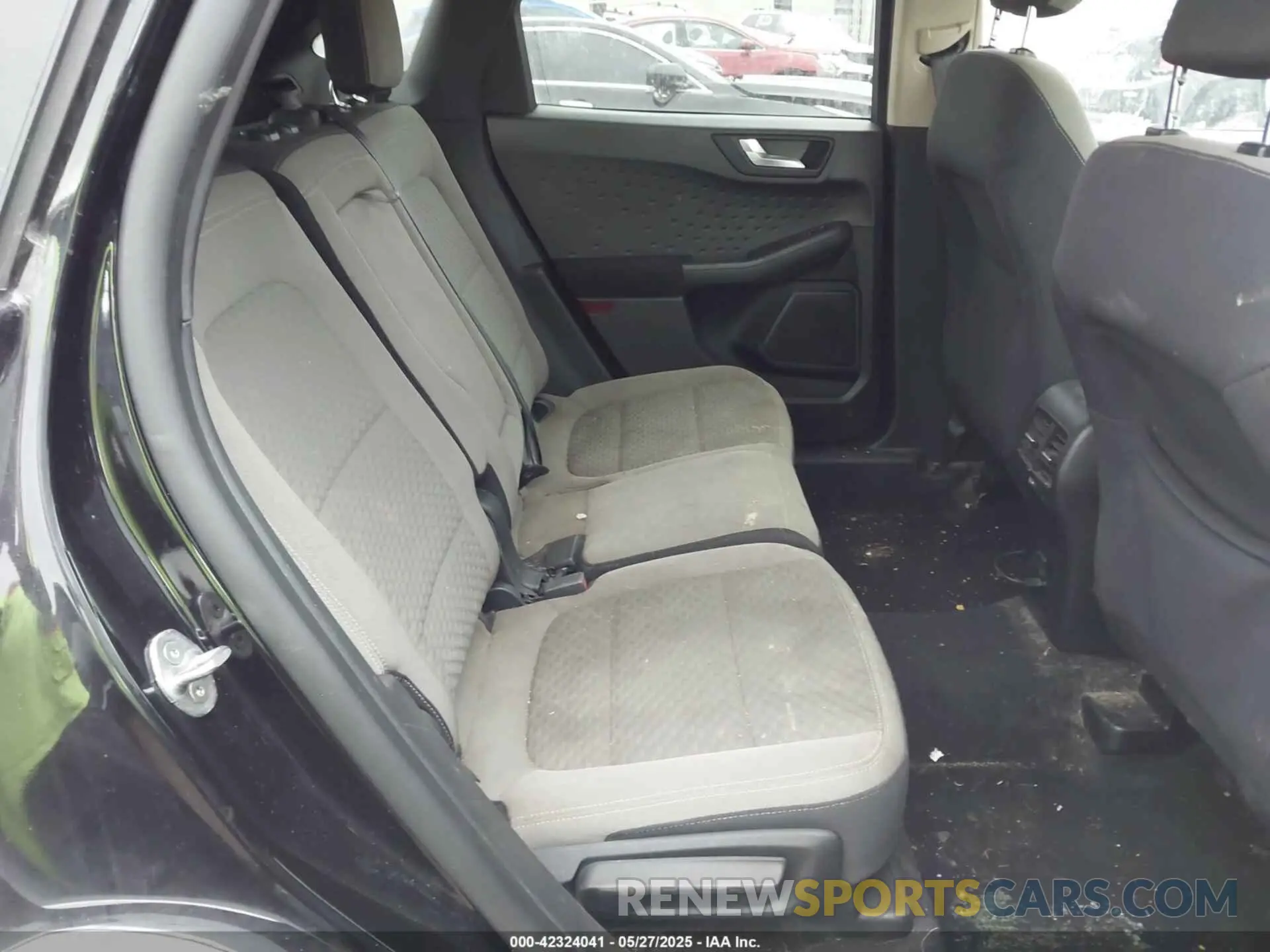 8 Photograph of a damaged car 1FMCU0G64LUA46953 FORD ESCAPE 2020
