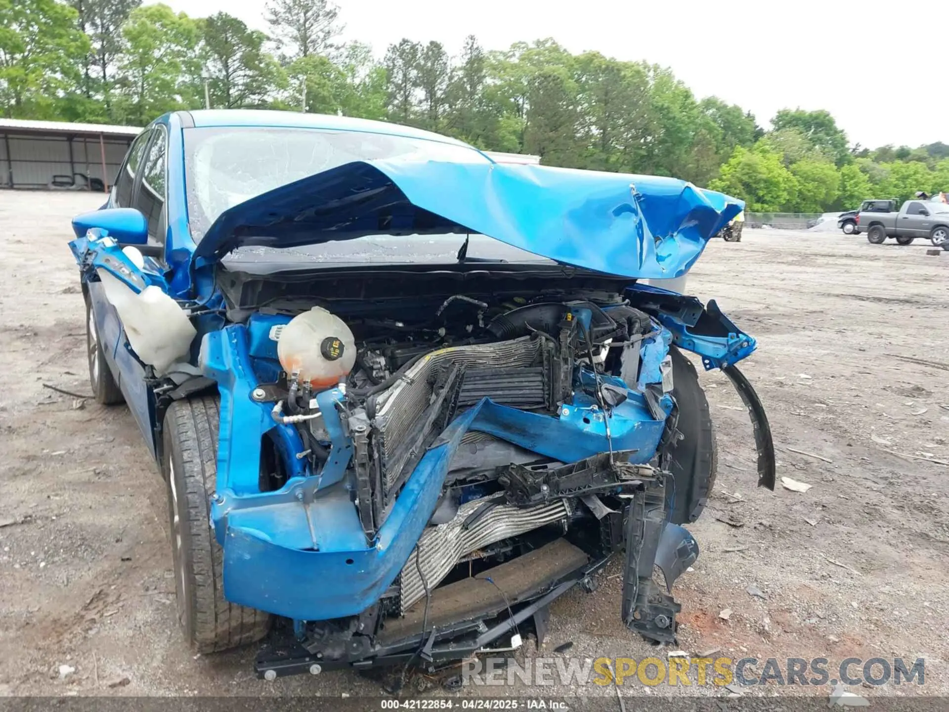 6 Photograph of a damaged car 1FMCU0G64LUA57788 FORD ESCAPE 2020