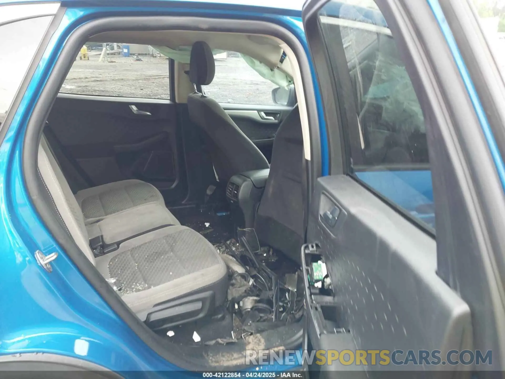 8 Photograph of a damaged car 1FMCU0G64LUA57788 FORD ESCAPE 2020
