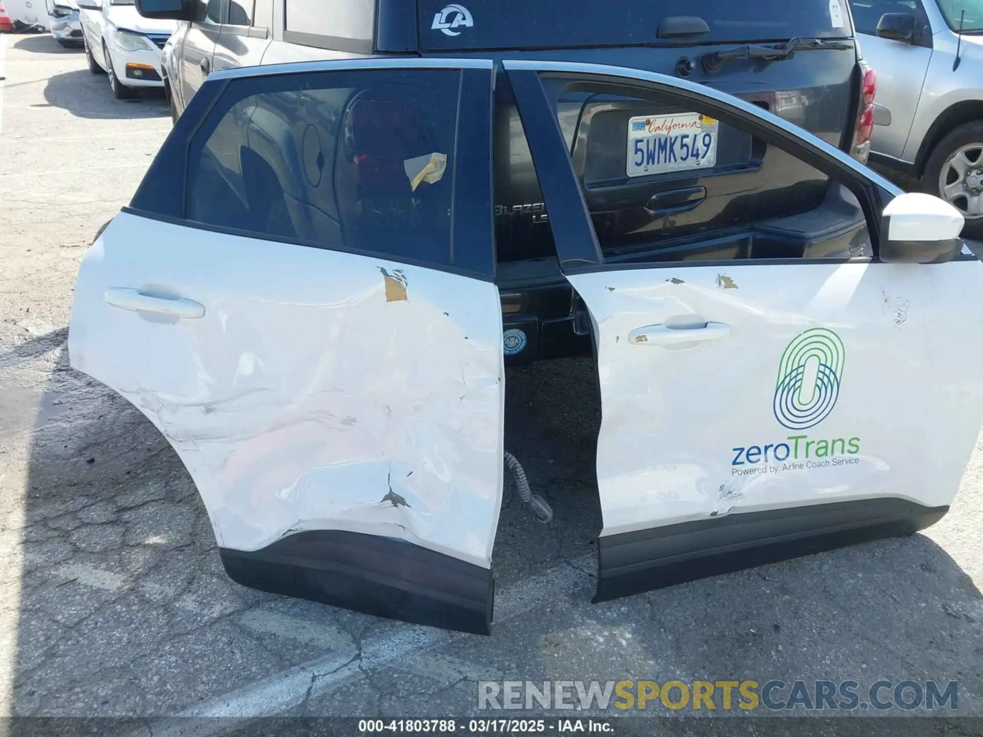 12 Photograph of a damaged car 1FMCU0G64LUA86255 FORD ESCAPE 2020
