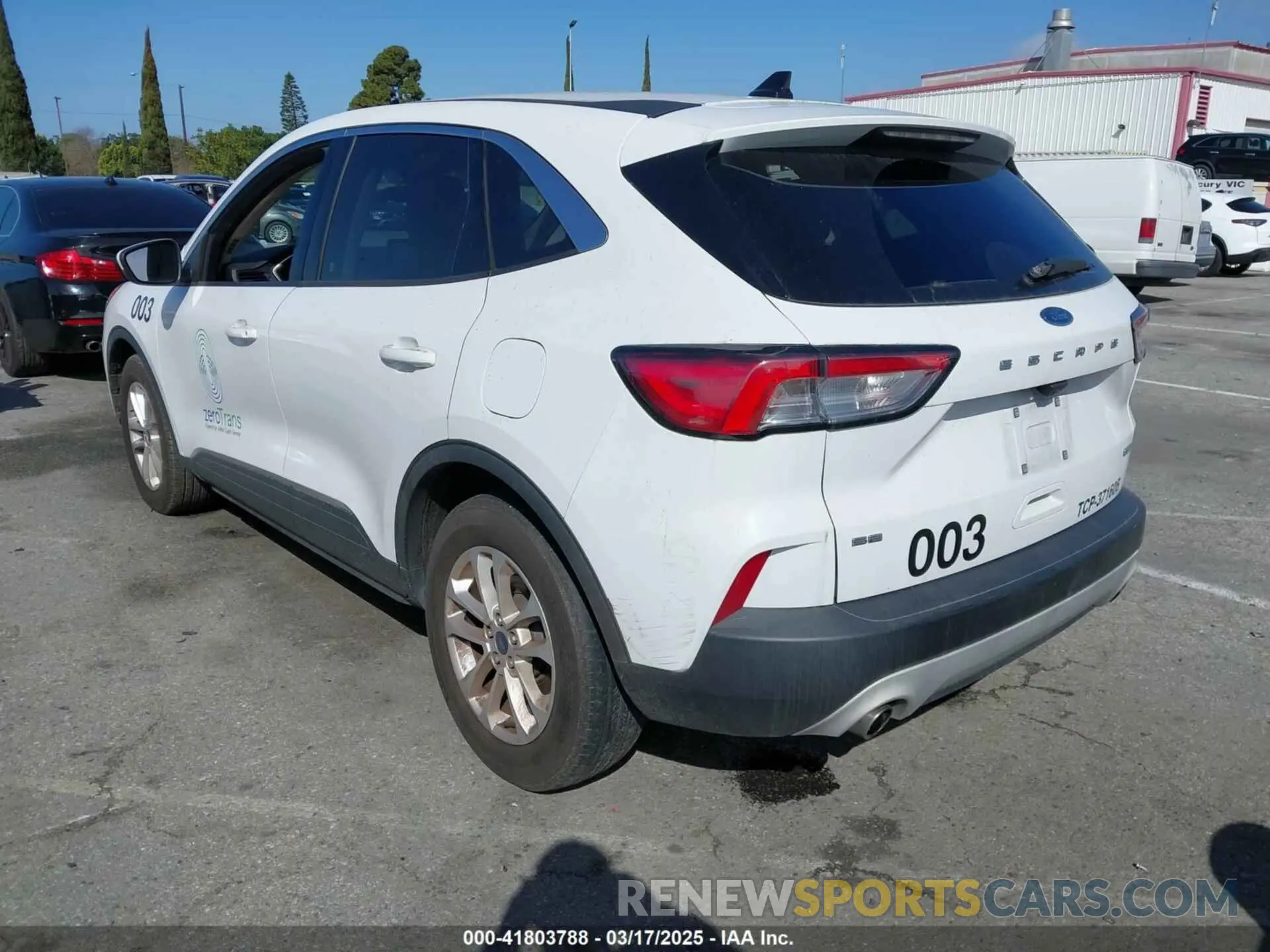 3 Photograph of a damaged car 1FMCU0G64LUA86255 FORD ESCAPE 2020
