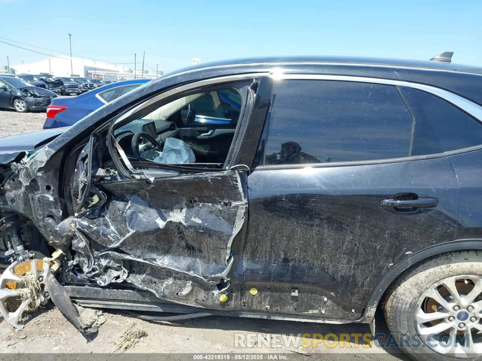 13 Photograph of a damaged car 1FMCU0G64LUA93755 FORD ESCAPE 2020