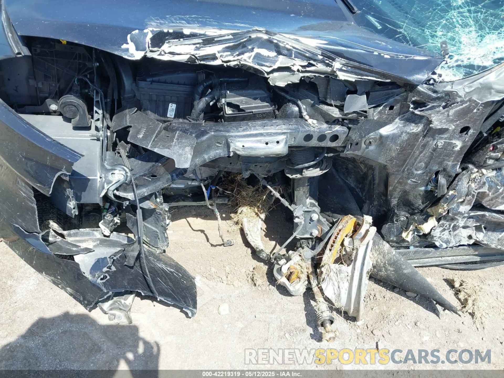 6 Photograph of a damaged car 1FMCU0G64LUA93755 FORD ESCAPE 2020